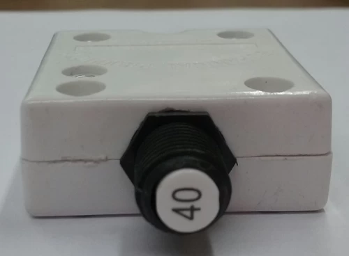 1648-084-040-97 Push To Reset 40 Amp Circuit Breaker, White Button, Bent Screw Terminals - Image 3