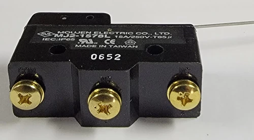 MJ2-1578L Micro Switch W/Extra Long Pin Arm, Normally Open & Normally Closed, SPDT - Image 2
