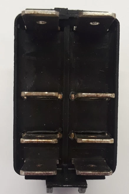 VGD2YNHB- Carling Progressive Rocker Switch, 1 Green Led, 1 Amber Led, Spade Terminals - Image 3